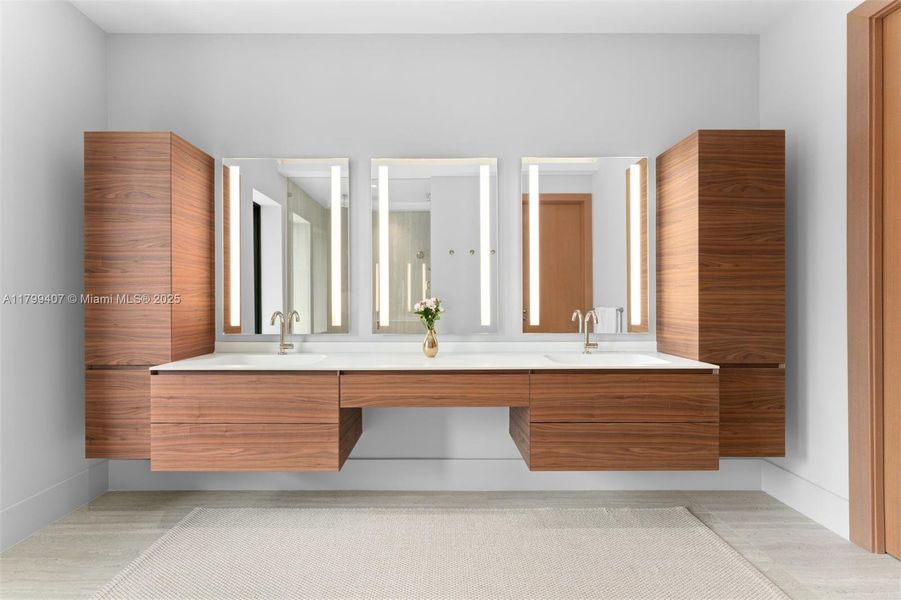 Image 69 of a home in .