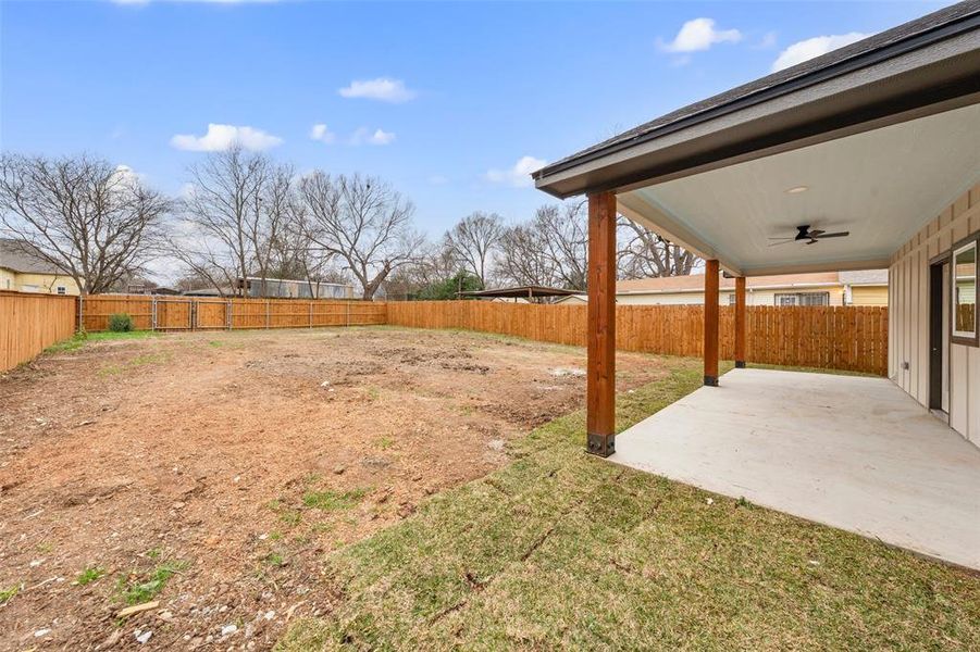 Exterior details and patio area of a home in , Waco (Image 3).