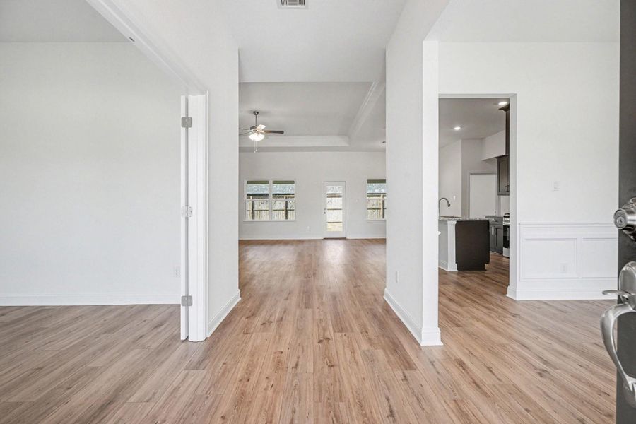 Spacious, unfurnished interior of a new home in , Angleton (Image 20). Spacious, unfurnished interior of a new home in , Angleton (Image 20).