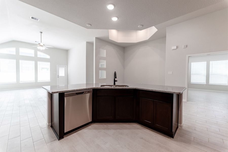 Furnished interior view inside a new home in Canterra Creek, Rosharon (Image 10).