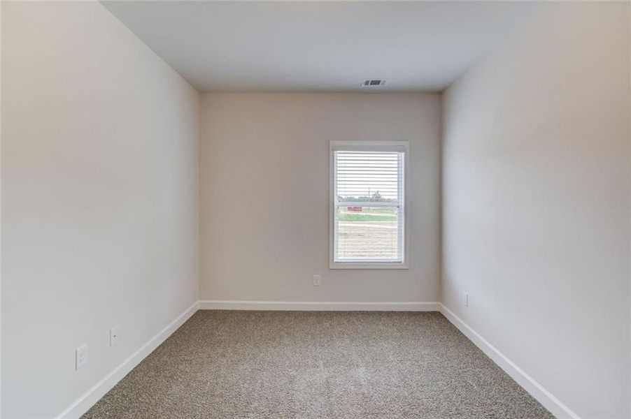 Spacious, unfurnished interior of a new home in , Lula (Image 9).