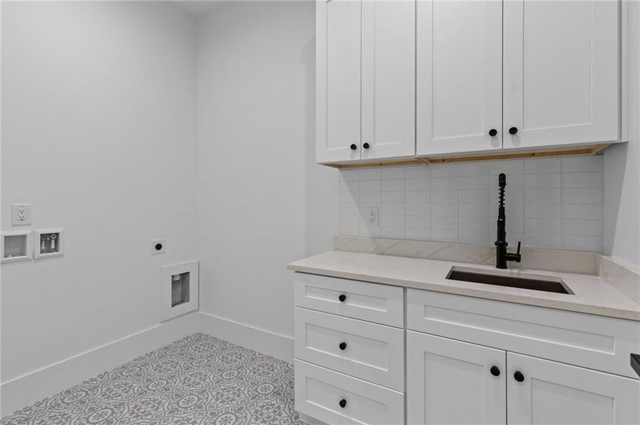 Furnished interior view inside a new home in , Dacula (Image 38).