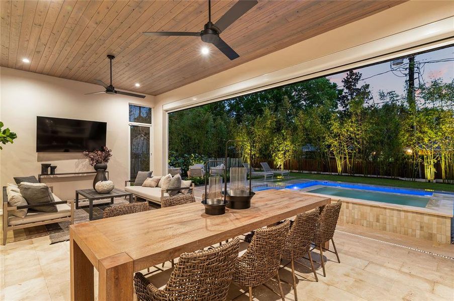 Exterior details and patio area of a home in , Orlando (Image 34).