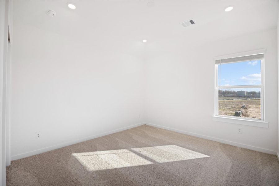 Spacious, unfurnished interior of a new home in , Manvel (Image 35).
