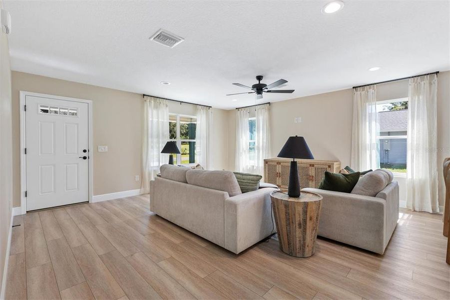 Furnished interior view inside a new home in , Bushnell (Image 11).
