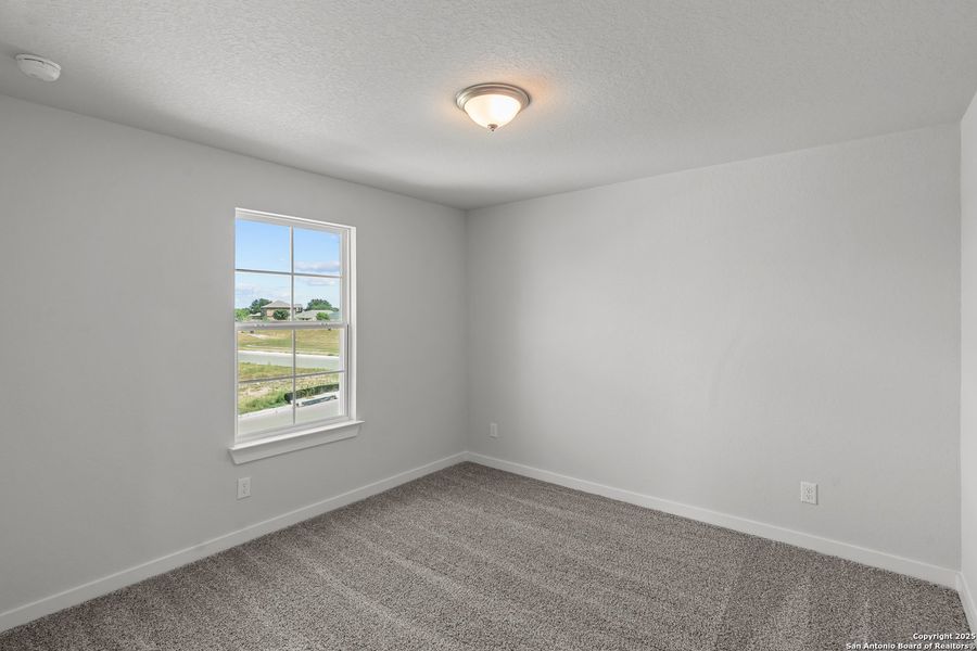 Spacious, unfurnished interior of a new home in Weltner Farms 50’s, New Braunfels (Image 17).