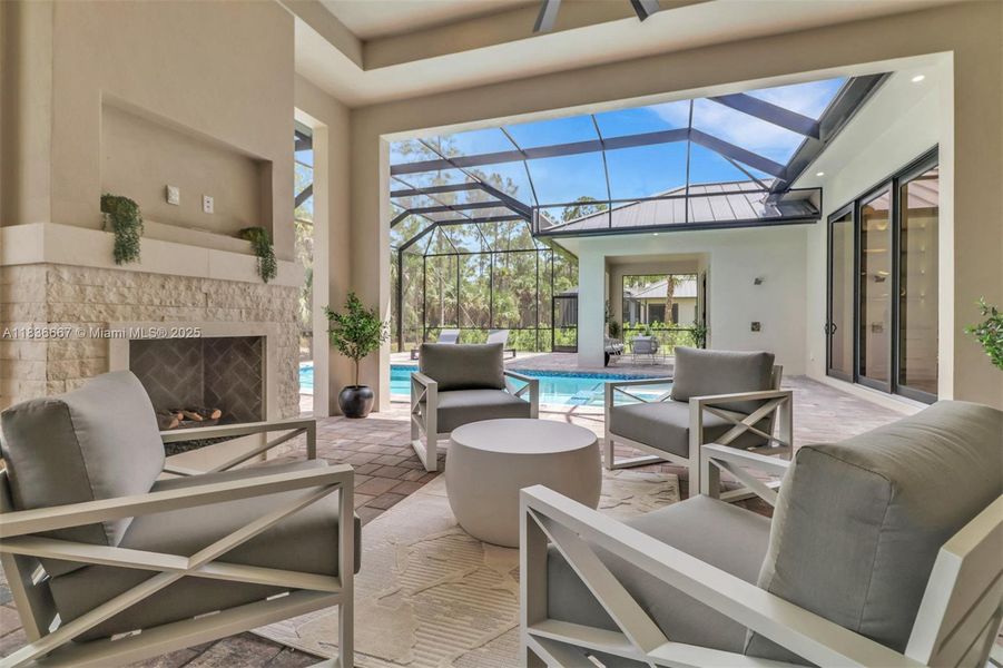 Furnished interior view inside a new home in , Naples (Image 18).