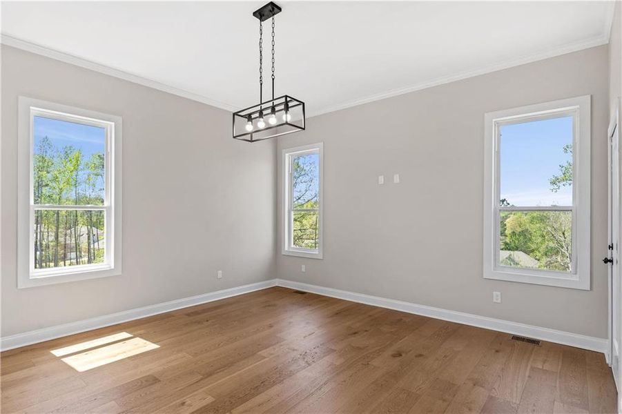 Spacious, unfurnished interior of a new home in , Atlanta (Image 23).