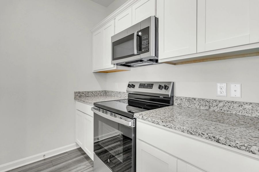 Representative furnished interior of a home built from the Lantern by Starlight Homes in Pinckney Place, North Charleston (Image 12).