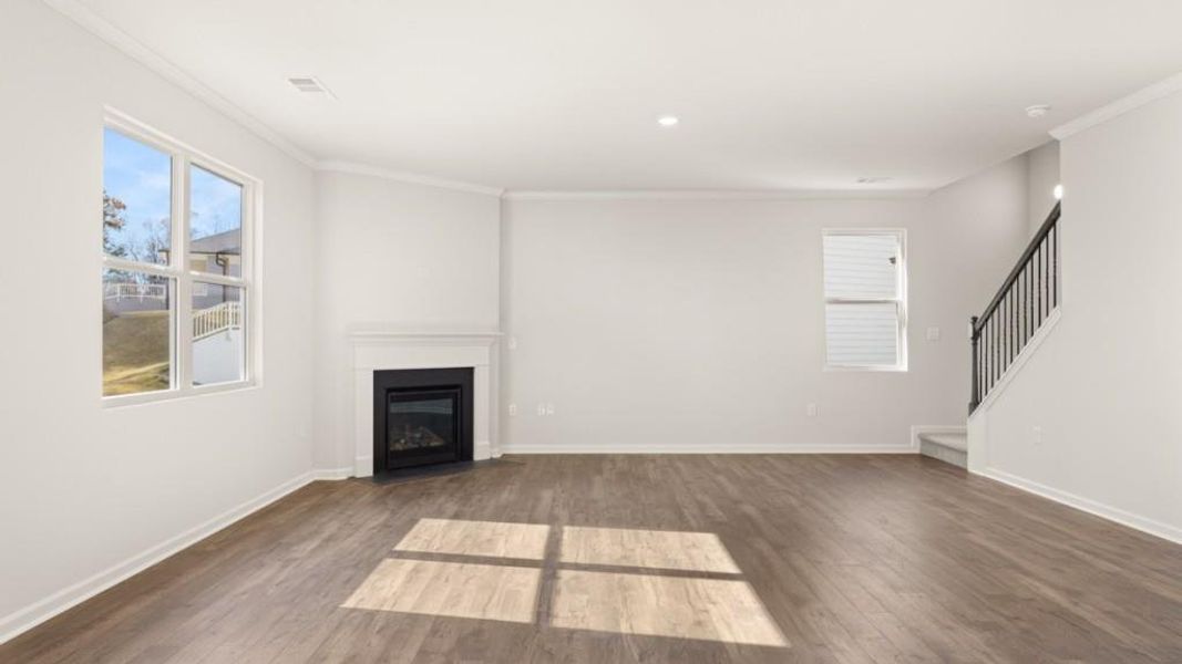 Spacious, unfurnished interior of a new home in Falcon Landing, Gainesville (Image 19).