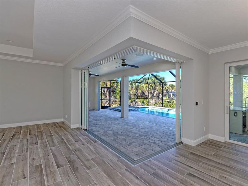 Spacious, unfurnished interior of a new home in , Port Charlotte (Image 19).