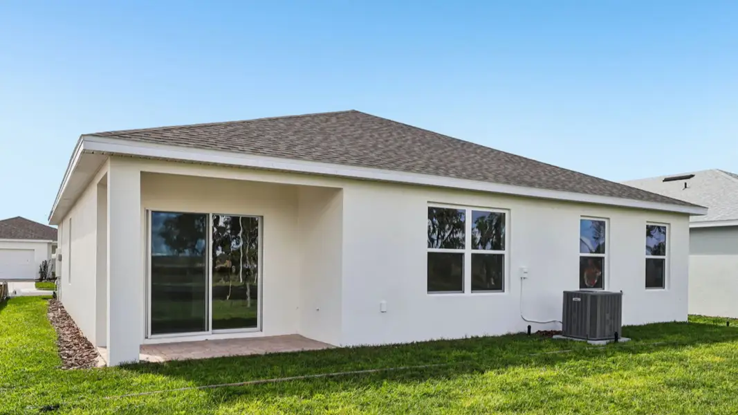 Representative exterior details of a home built from the Baker by DRB Homes in Liberty Trace, Haines City (Image 23).