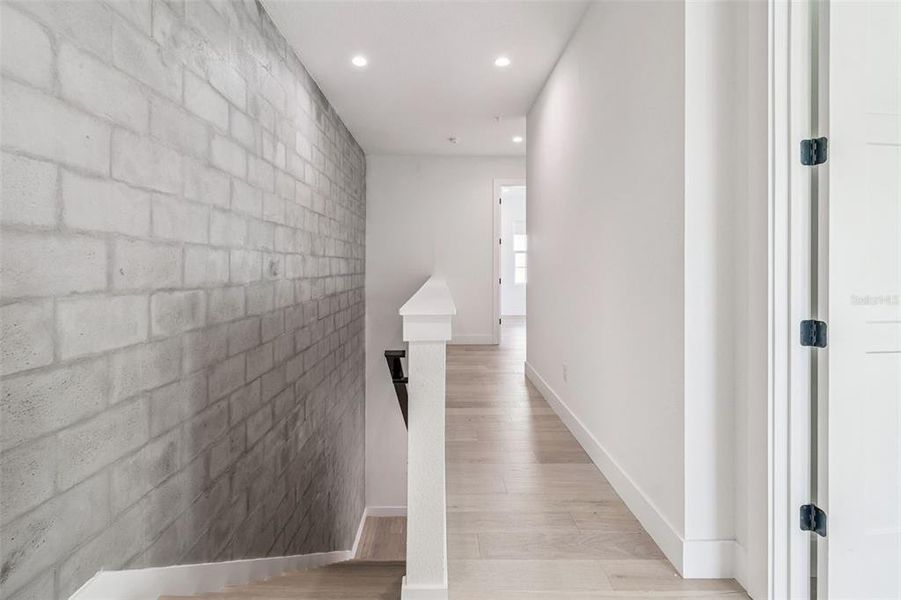 Spacious, unfurnished interior of a new home in , St. Petersburg (Image 43).