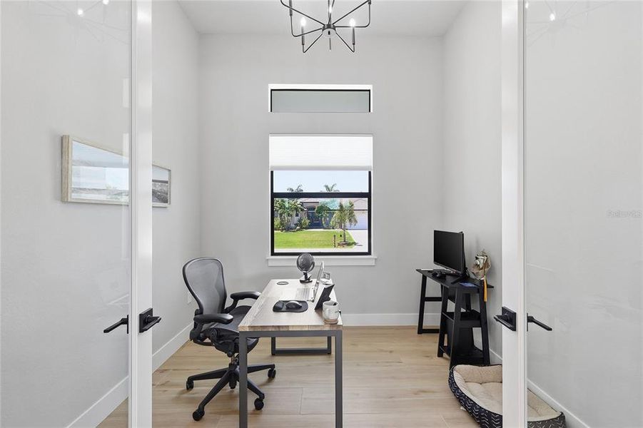 Furnished interior view inside a new home in , Port Charlotte (Image 33).