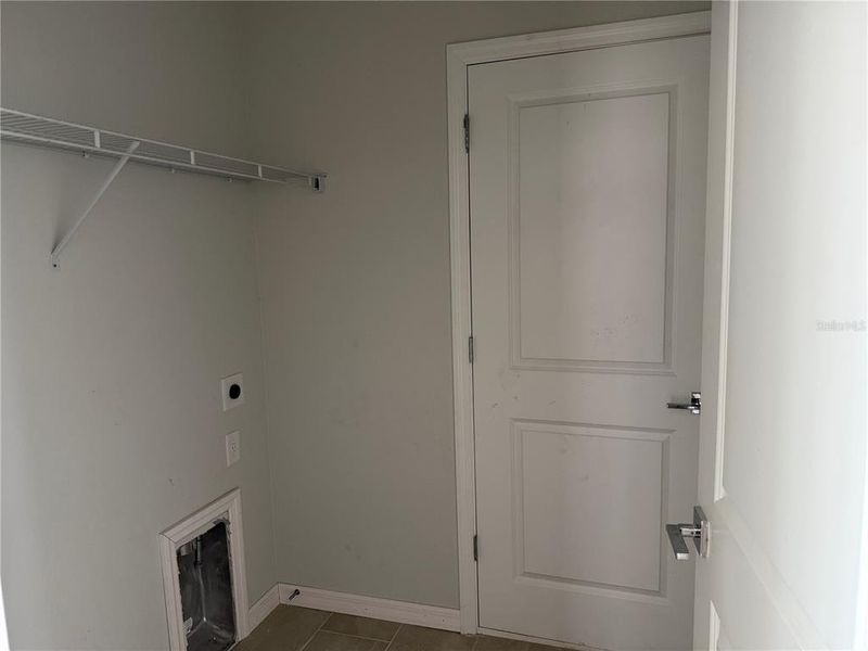 Spacious, unfurnished interior of a new home in Oakfield Trails Traditional, Parrish (Image 29).