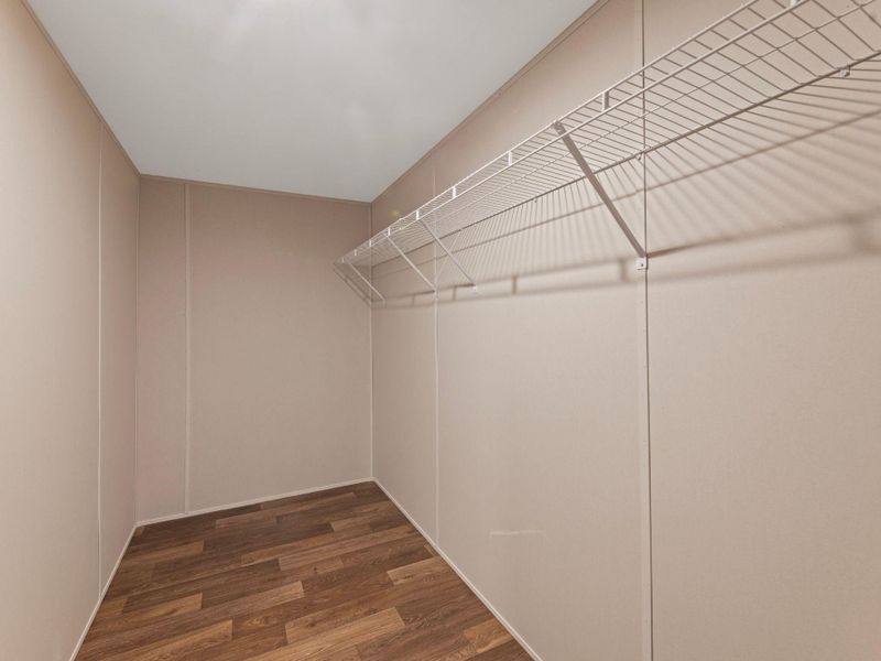 Spacious, unfurnished interior of a new home in , Cleveland (Image 9).