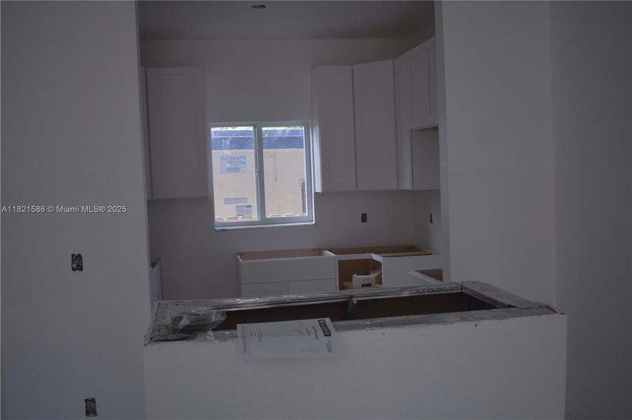 Furnished interior view inside a new home in , Deerfield Beach (Image 4).