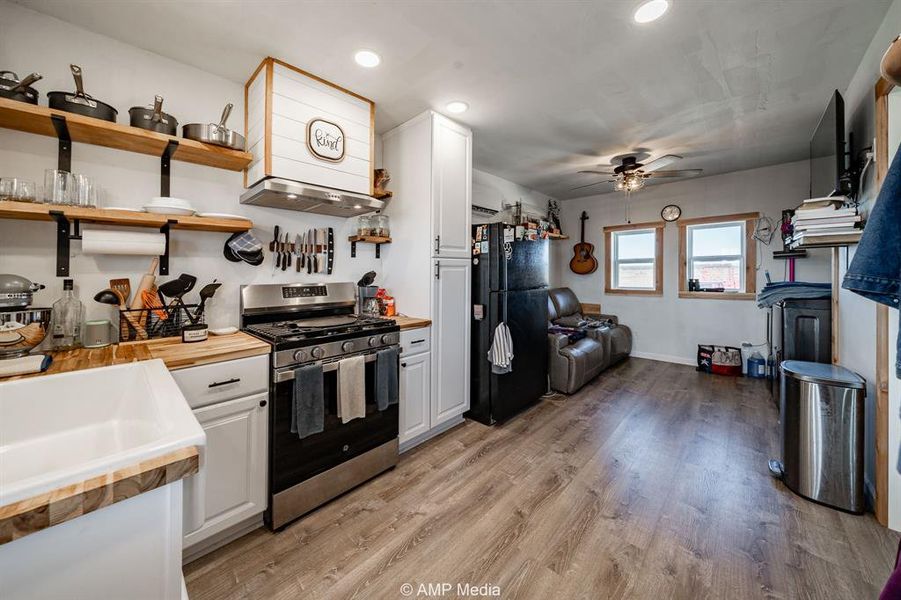 Furnished interior view inside a new home in , Merkel (Image 3).