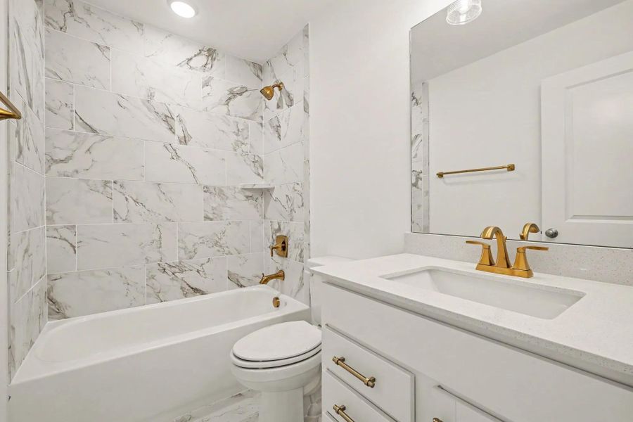 Everly E Bathroom 3
