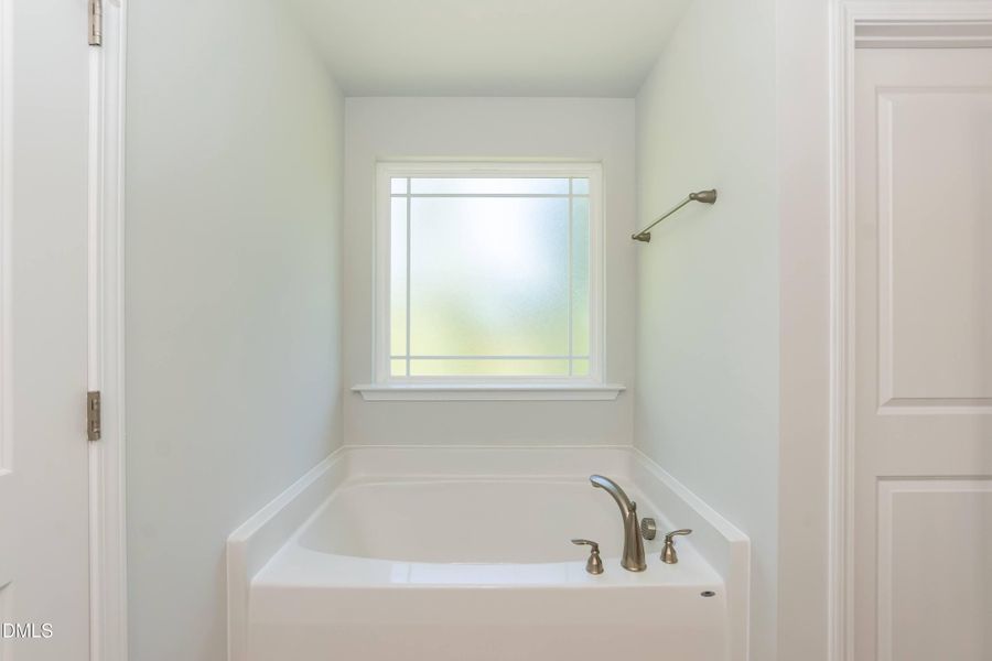 Primary Bath 02