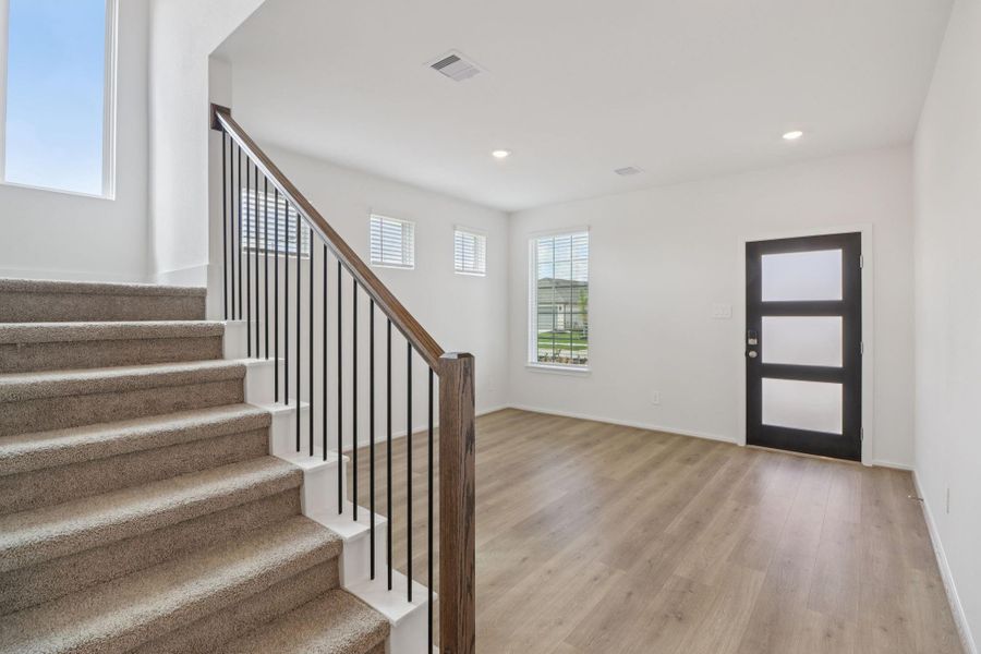Spacious, unfurnished interior of a new home in Landing Meadows - Premier Series, New Caney (Image 21).