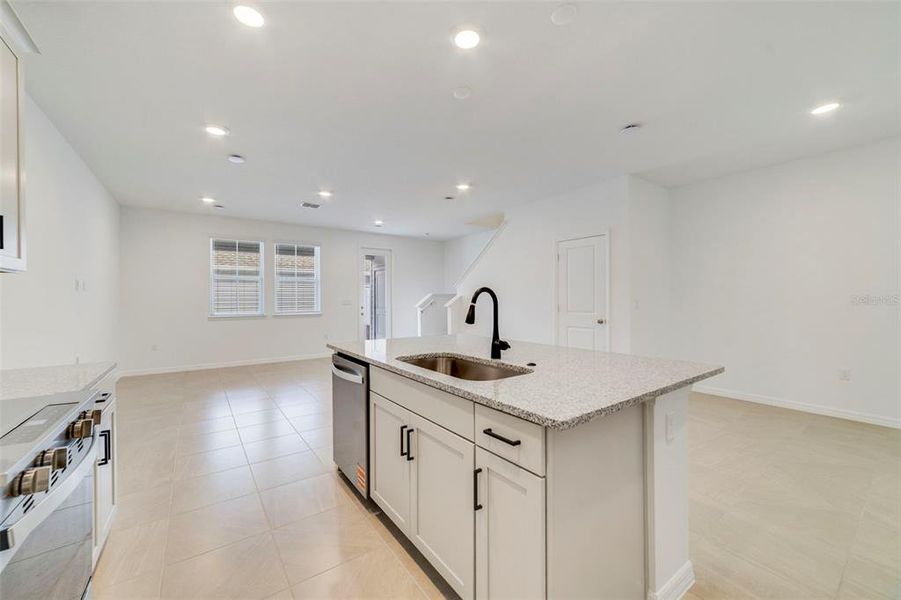 Furnished interior view inside a new home in Aulin Square, Oviedo (Image 6). Furnished interior view inside a new home in Aulin Square, Oviedo (Image 6).