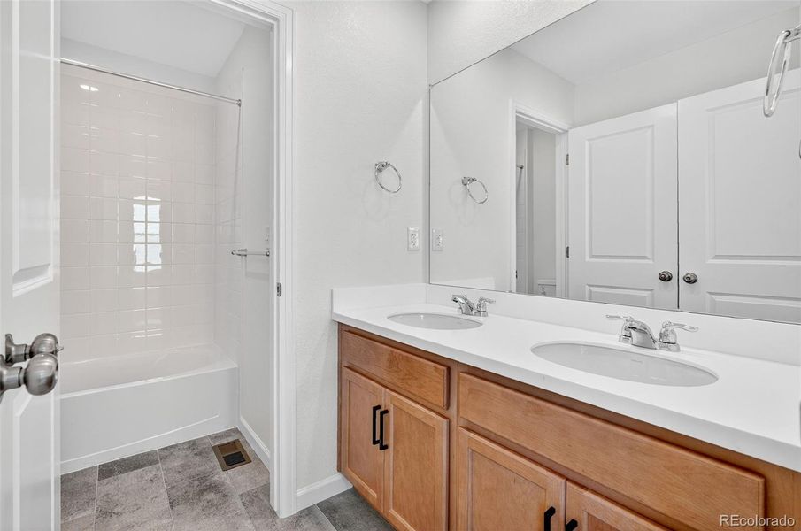 2073 Barnwood Drive ~ Ready Now 2073 Barnwood Drive ~ Ready Now