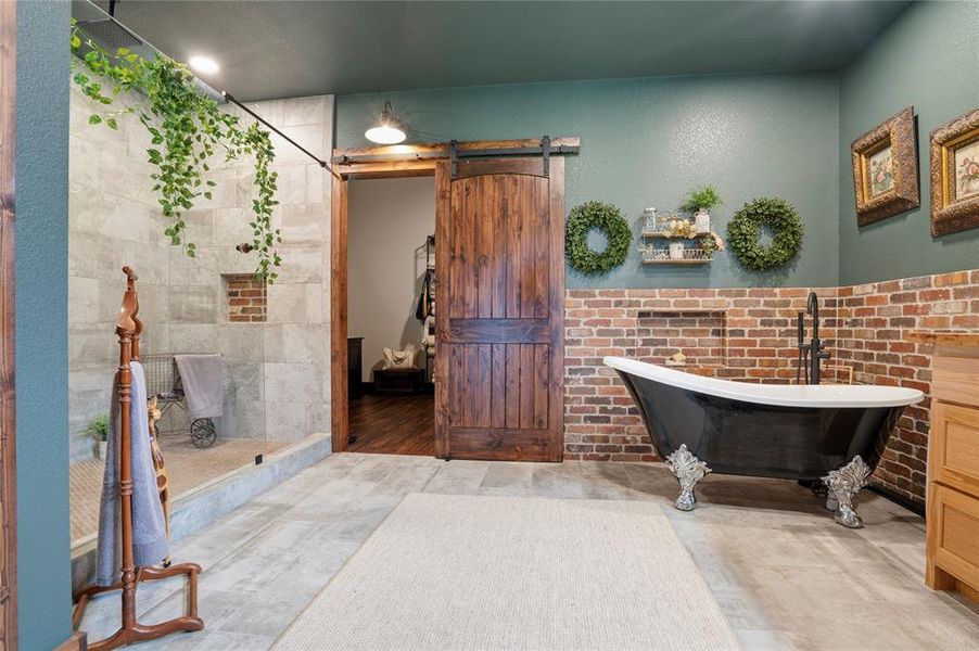Furnished interior view inside a new home in , Tolar (Image 3).