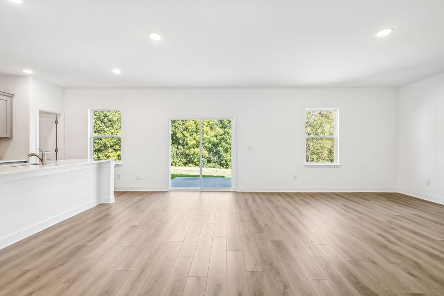 Representative unfurnished interior of a home built from the Westmore by Ashton Woods in Cades Bluff, Lebanon (Image 7).