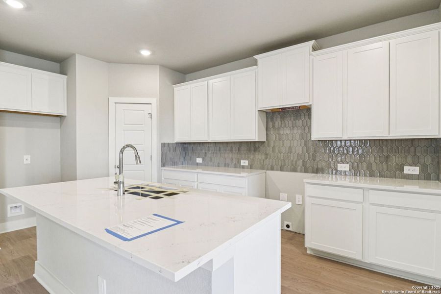 Furnished interior view inside a new home in Thomas Pond, San Antonio (Image 9). Furnished interior view inside a new home in Thomas Pond, San Antonio (Image 9).
