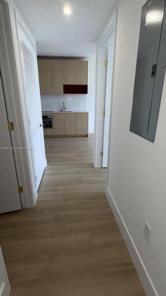 Spacious, unfurnished interior of a new home in , Miami (Image 15).