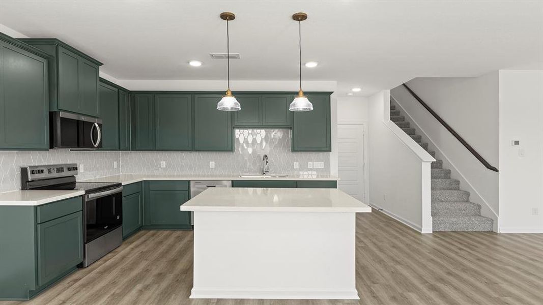 04. 2524 Yo Ranch - Kitchen 04. 2524 Yo Ranch - Kitchen