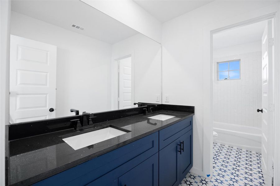 Furnished interior view inside a new home in Kendall Lakes, Alvin (Image 6). Furnished interior view inside a new home in Kendall Lakes, Alvin (Image 6).