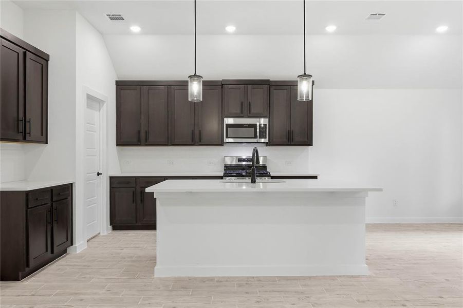 Furnished interior view inside a new home in Meadow Lakes, Fort Worth (Image 12).