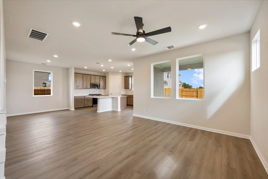 Spacious, unfurnished interior of a new home in The Cottages at La Cima, San Marcos (Image 22).