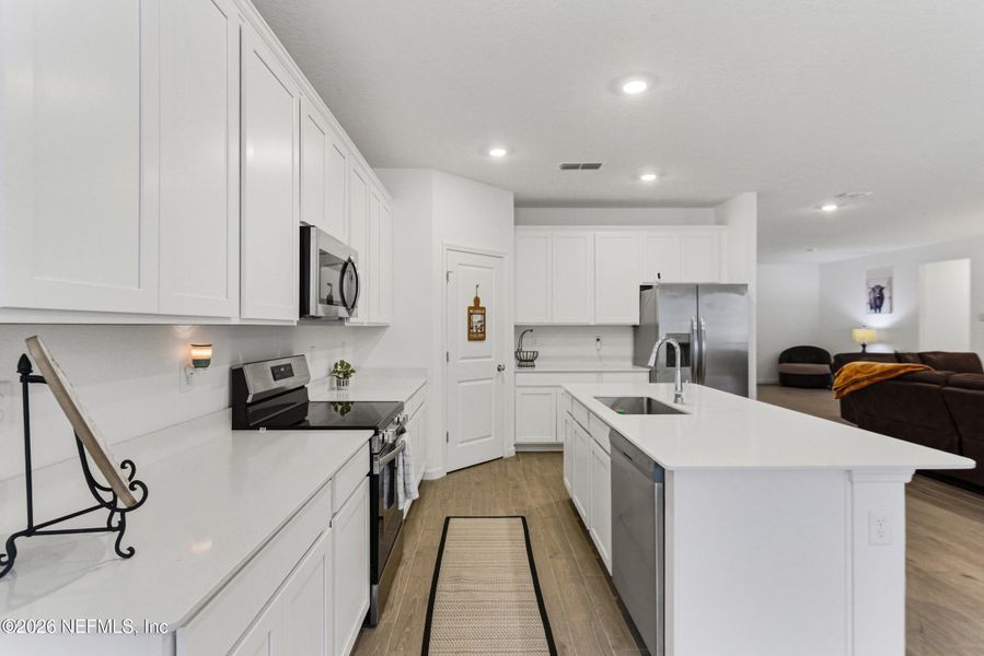 Furnished interior view inside a new home in Saddle Oaks, Jacksonville (Image 14).