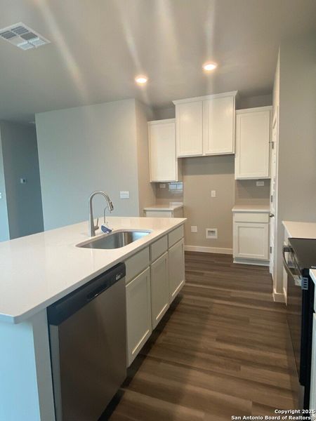 Furnished interior view inside a new home in Highland Ridge, New Braunfels (Image 11).