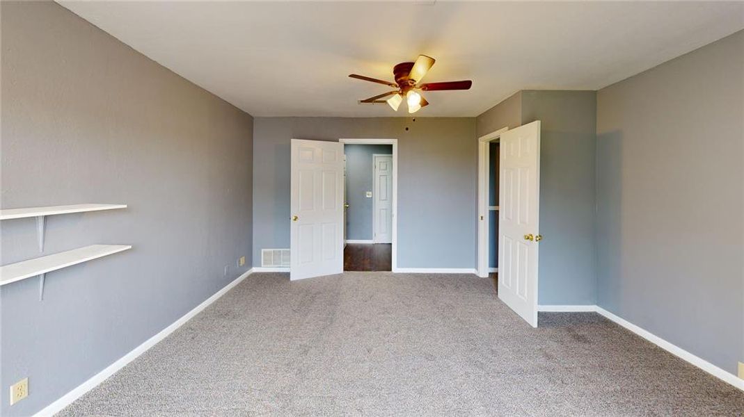 Spacious, unfurnished interior of a new home in , Brownwood (Image 5). Spacious, unfurnished interior of a new home in , Brownwood (Image 5).