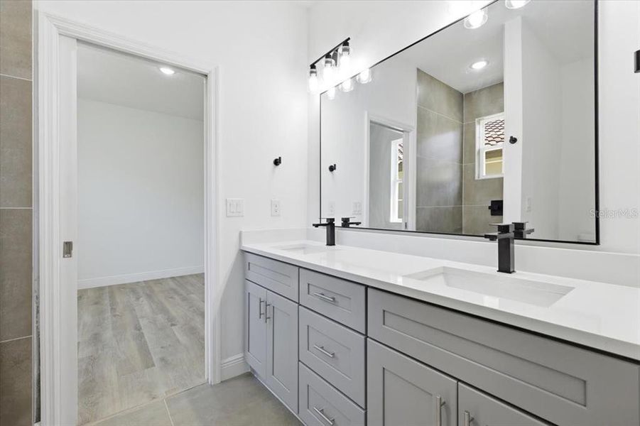 Furnished interior view inside a new home in , Haines City (Image 7).