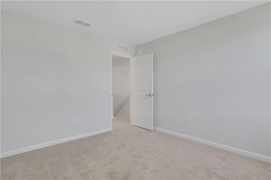 Spacious, unfurnished interior of a new home in Summertree, Stone Mountain (Image 34).