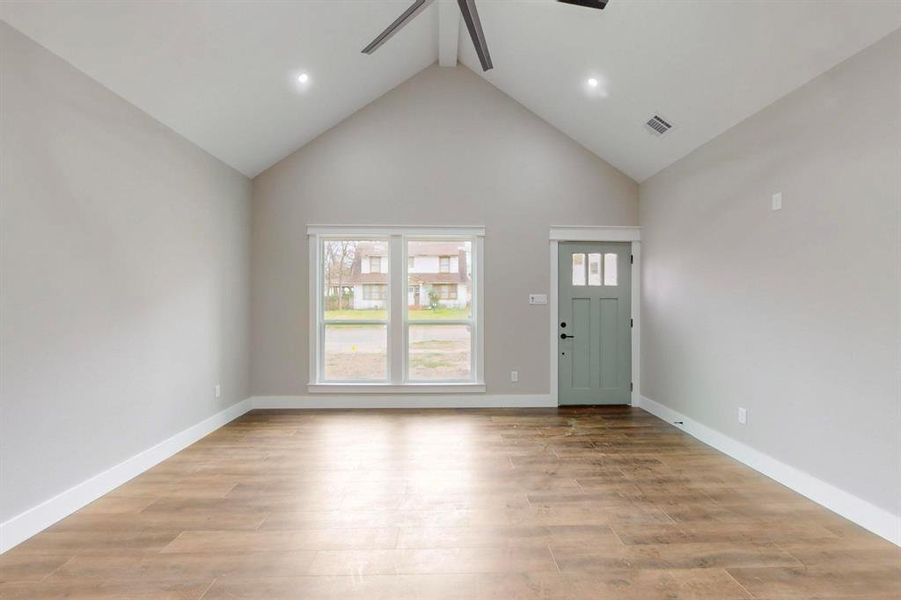 Spacious, unfurnished interior of a new home in , Corsicana (Image 15). Spacious, unfurnished interior of a new home in , Corsicana (Image 15).