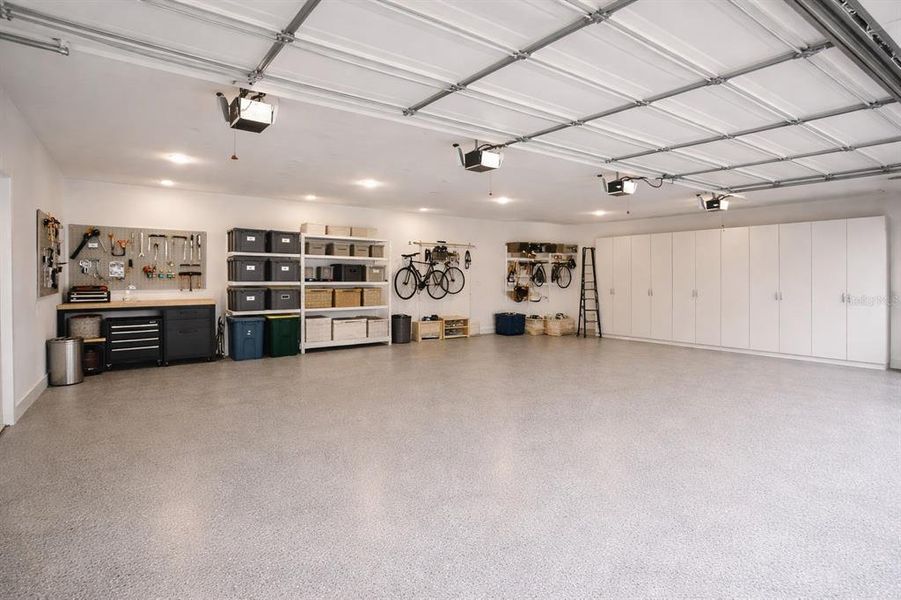 Spacious, unfurnished interior of a new home in , Oviedo (Image 20).