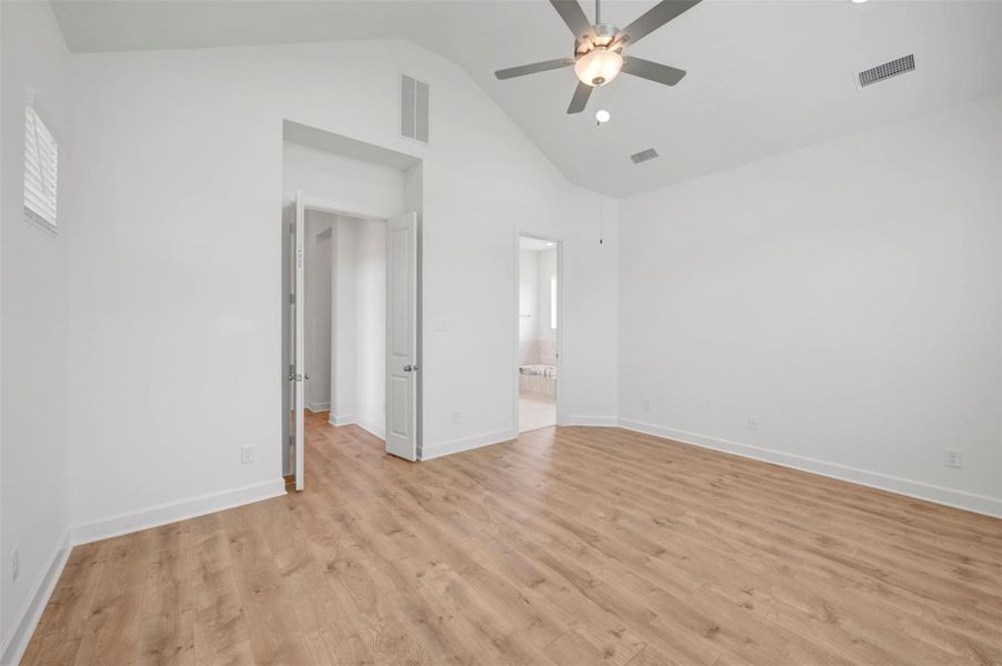 Spacious, unfurnished interior of a new home in Grange - Reserve Collection, Katy (Image 23). Spacious, unfurnished interior of a new home in Grange - Reserve Collection, Katy (Image 23).