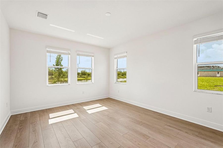 Spacious, unfurnished interior of a new home in Vistera of Venice, Nokomis (Image 21). Spacious, unfurnished interior of a new home in Vistera of Venice, Nokomis (Image 21).