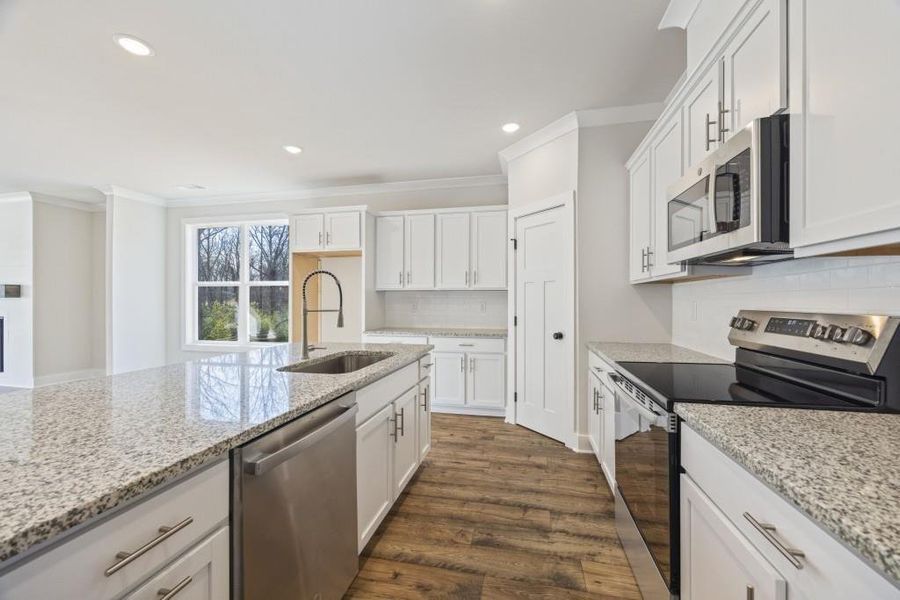Furnished interior view inside a new home in , Hartwell (Image 11).