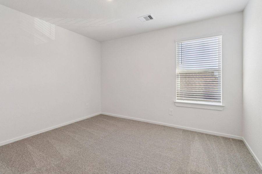 Spacious, unfurnished interior of a new home in Sundance Cove - Traditional Series, Crosby (Image 25).