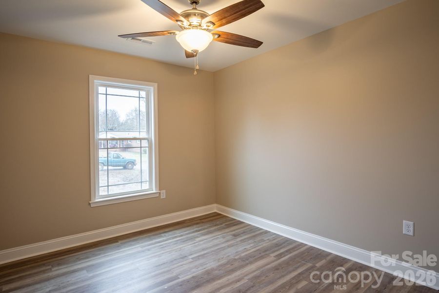 Spacious, unfurnished interior of a new home in , Lincolnton (Image 16).