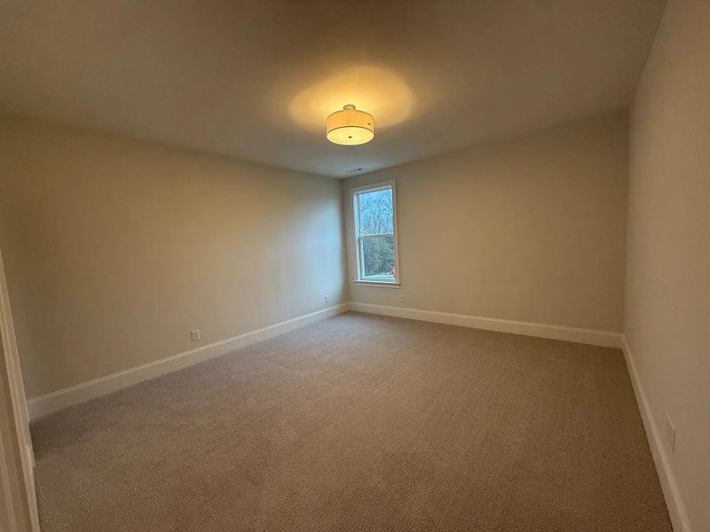 The Dresden D Bedroom 5