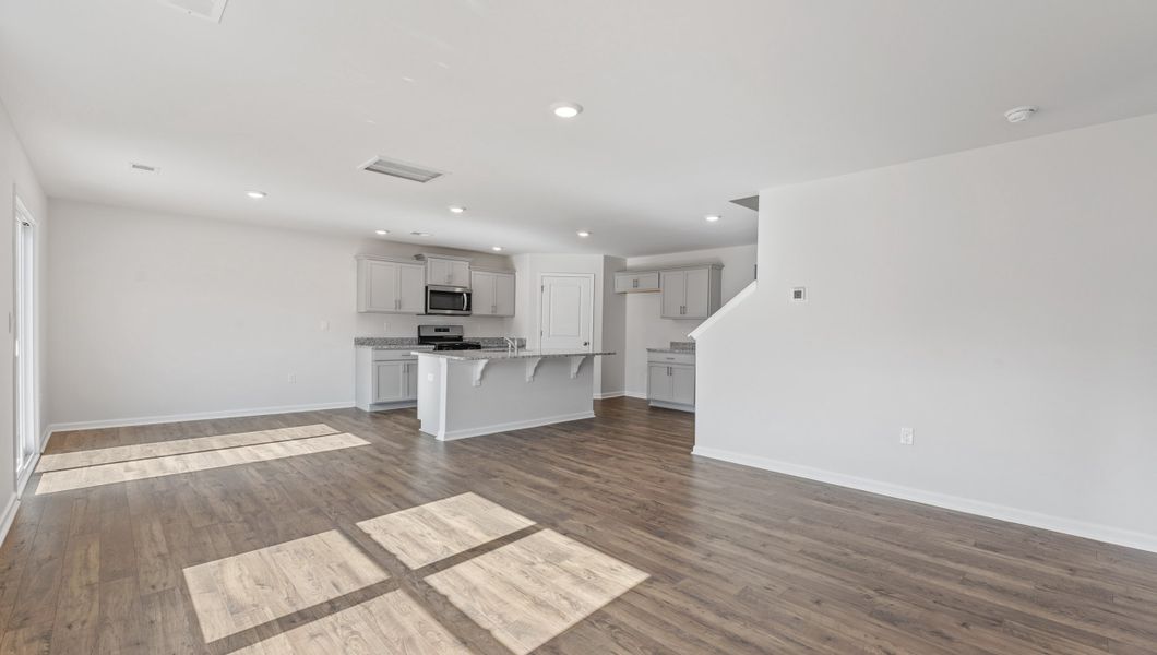 Representative unfurnished interior of a home built from the HAYDEN by D.R. Horton in Cascade Point, Seneca (Image 21).