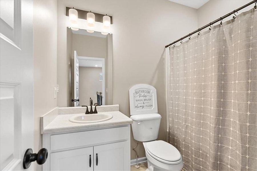 Furnished interior view inside a new home in , Calhoun (Image 18).